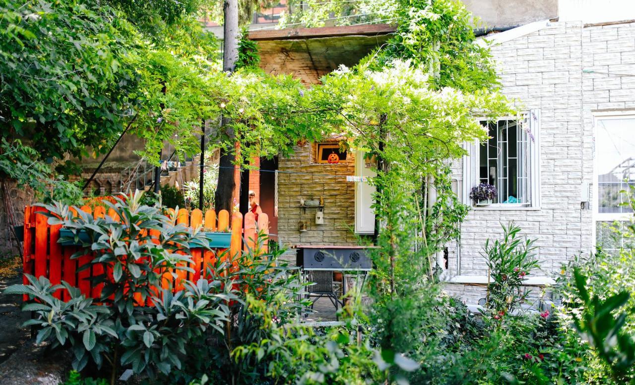Old Vera Tbilisi Bagian luar foto