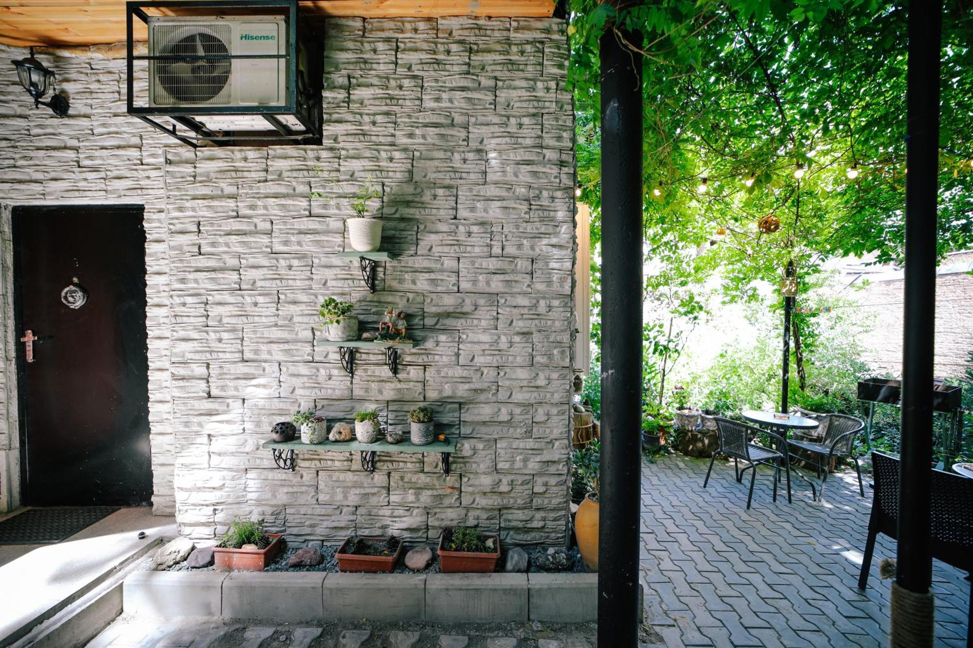 Old Vera Tbilisi Bagian luar foto